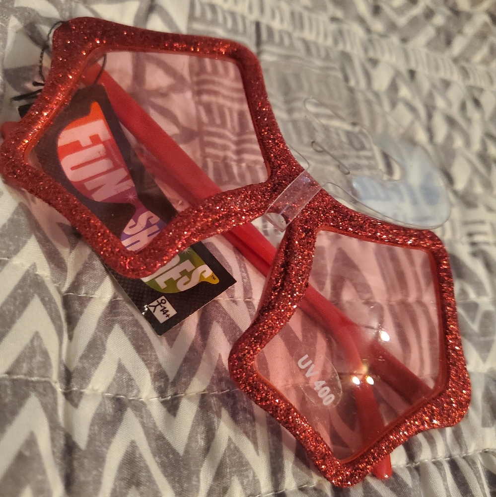 Novelty Glitter star sunglasses red